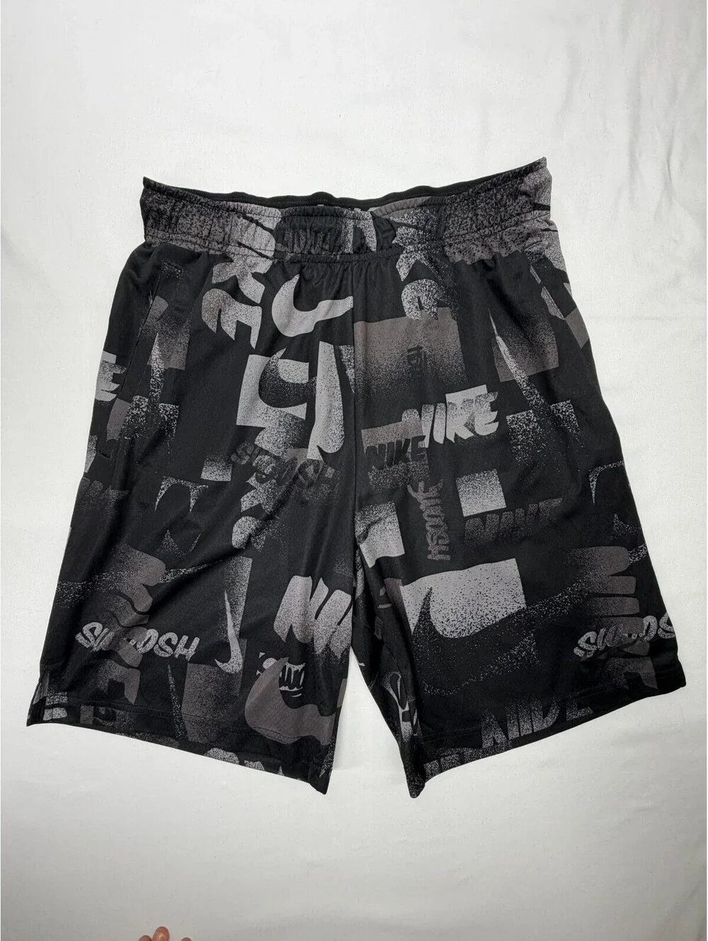 Nike Boy's Shorts Athletic Dri Fit Drawstring Graphic Print  Size M Black